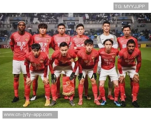 上港迎战神户挑战亚洲足球强队争夺荣耀之战